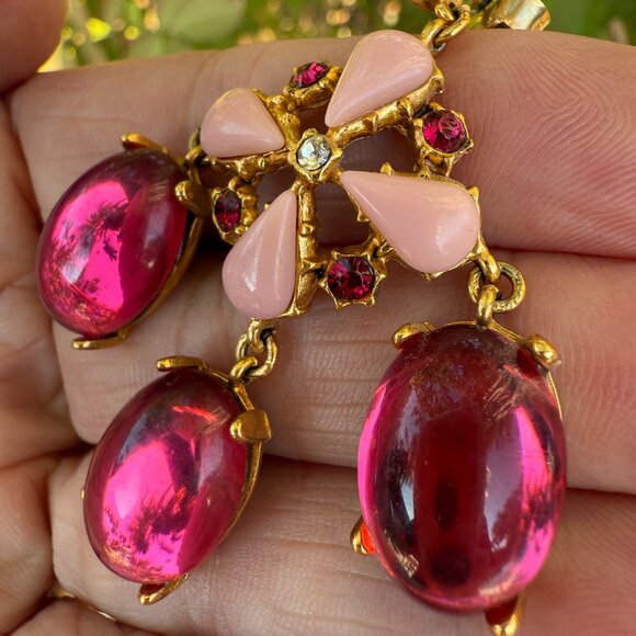 STUNNING VINTAGE GERARD YOSCA CHANDELIER EARRINGS - Picture 4 of 5